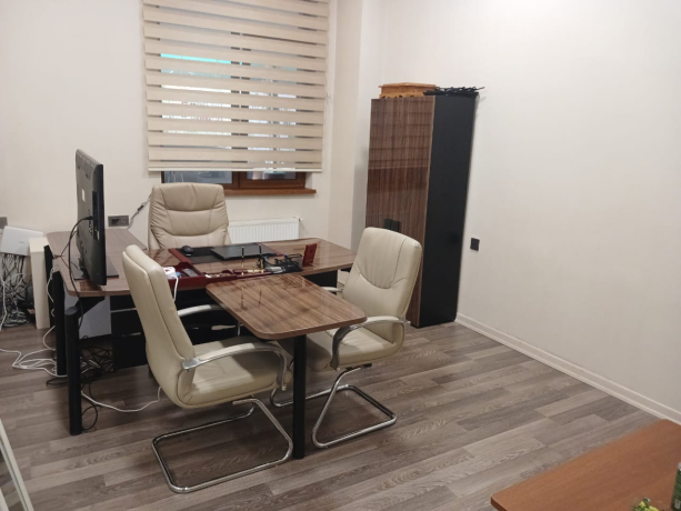 nizami-metrosunda-25-kv-ofis-icaresi-big-5