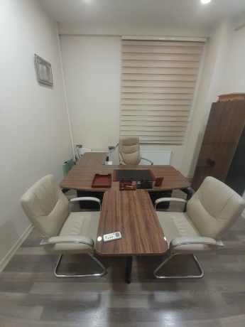 nizami-metrosunda-25-kv-ofis-icaresi-big-3