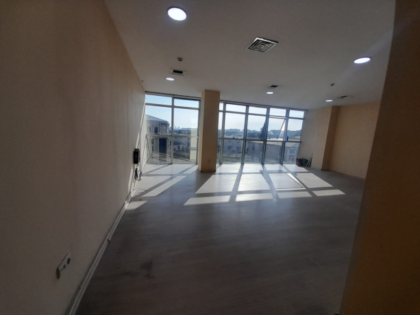 plazada-3-otaqli-ofis-icaresi-big-11