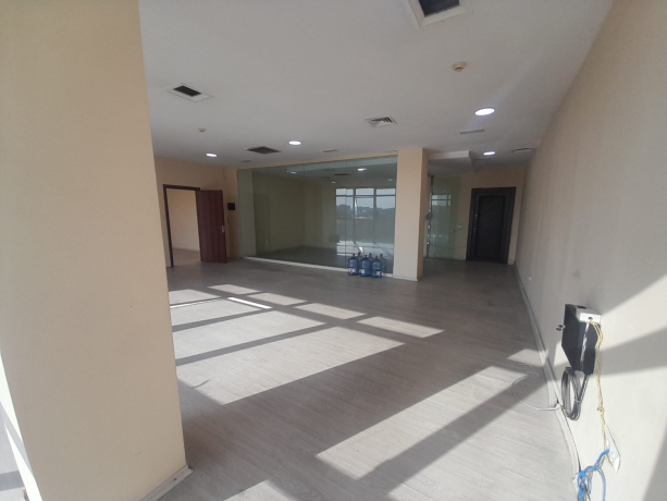 plazada-3-otaqli-ofis-icaresi-big-1