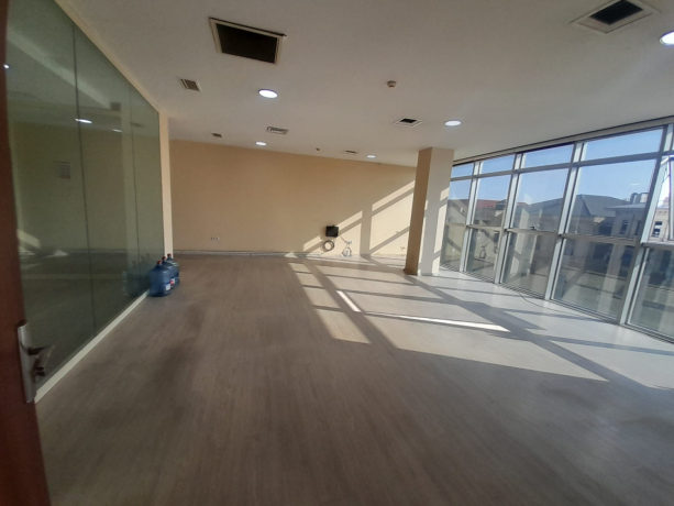plazada-3-otaqli-ofis-icaresi-big-2