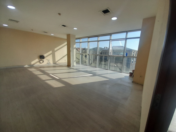 plazada-3-otaqli-ofis-icaresi-big-17
