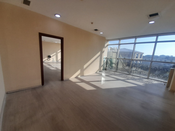 plazada-3-otaqli-ofis-icaresi-big-16